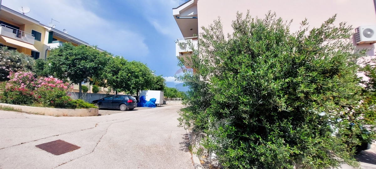 Dvoetažno stanovanje 71 m2, Rogoznica