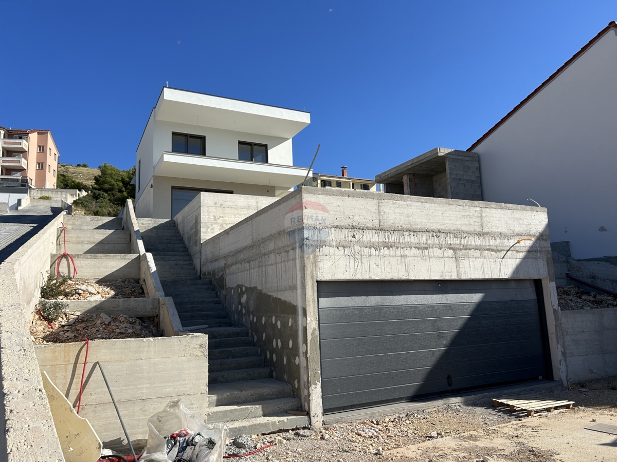 Hiša Žaborić, Šibenik - Okolica, 191,07m2