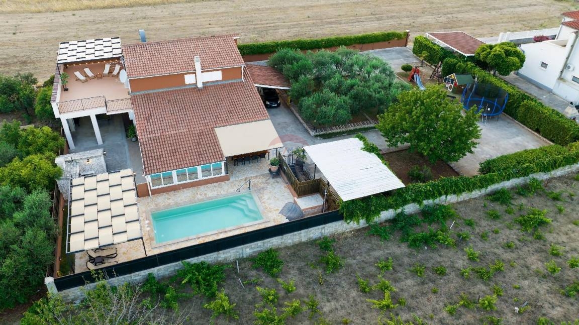 Hiša Dubrava Kod Šibenika, Šibenik - Okolica, 369,84m2