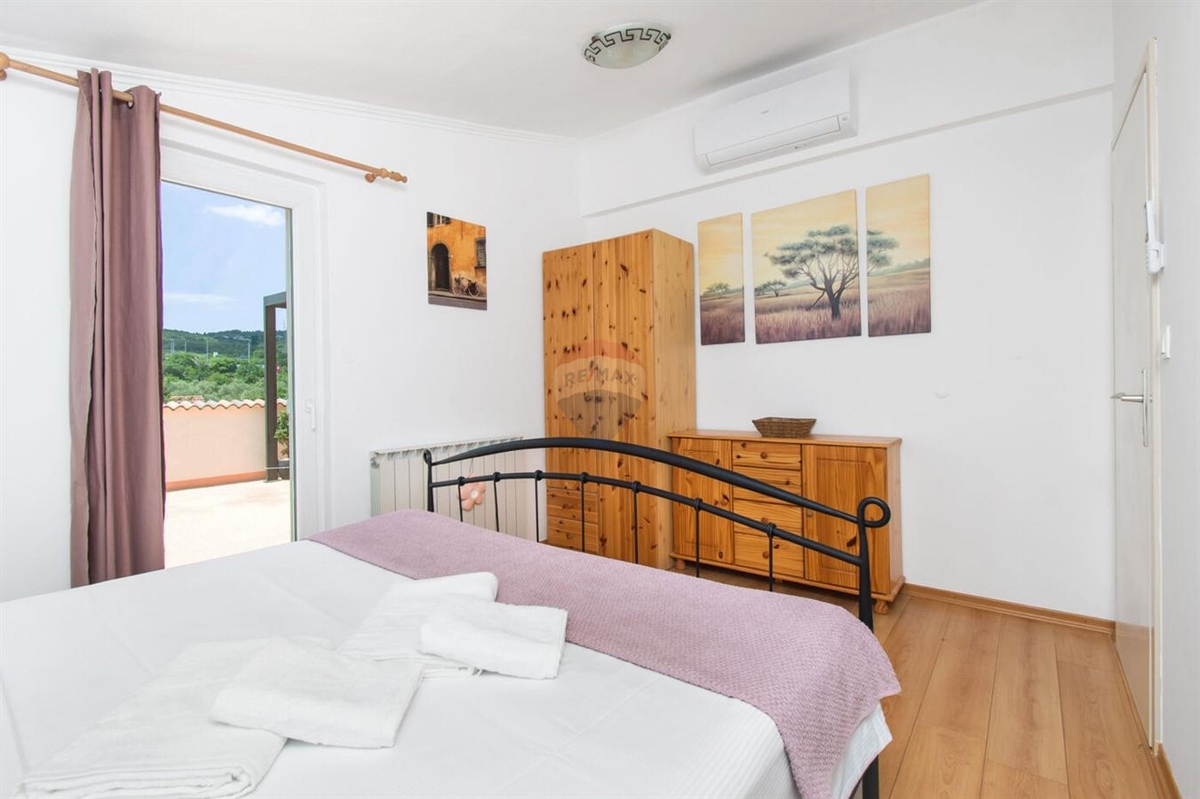 Hiša Dubrava Kod Šibenika, Šibenik - Okolica, 369,84m2