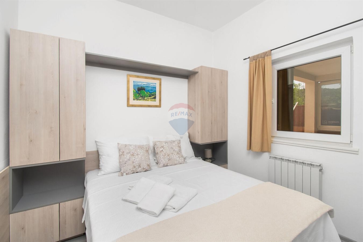 Hiša Dubrava Kod Šibenika, Šibenik - Okolica, 369,84m2