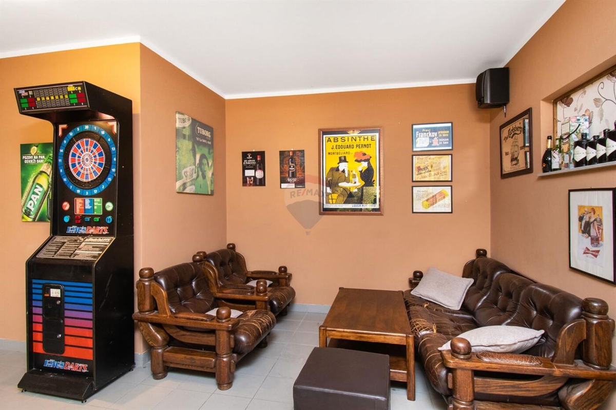 Hiša Dubrava Kod Šibenika, Šibenik - Okolica, 369,84m2