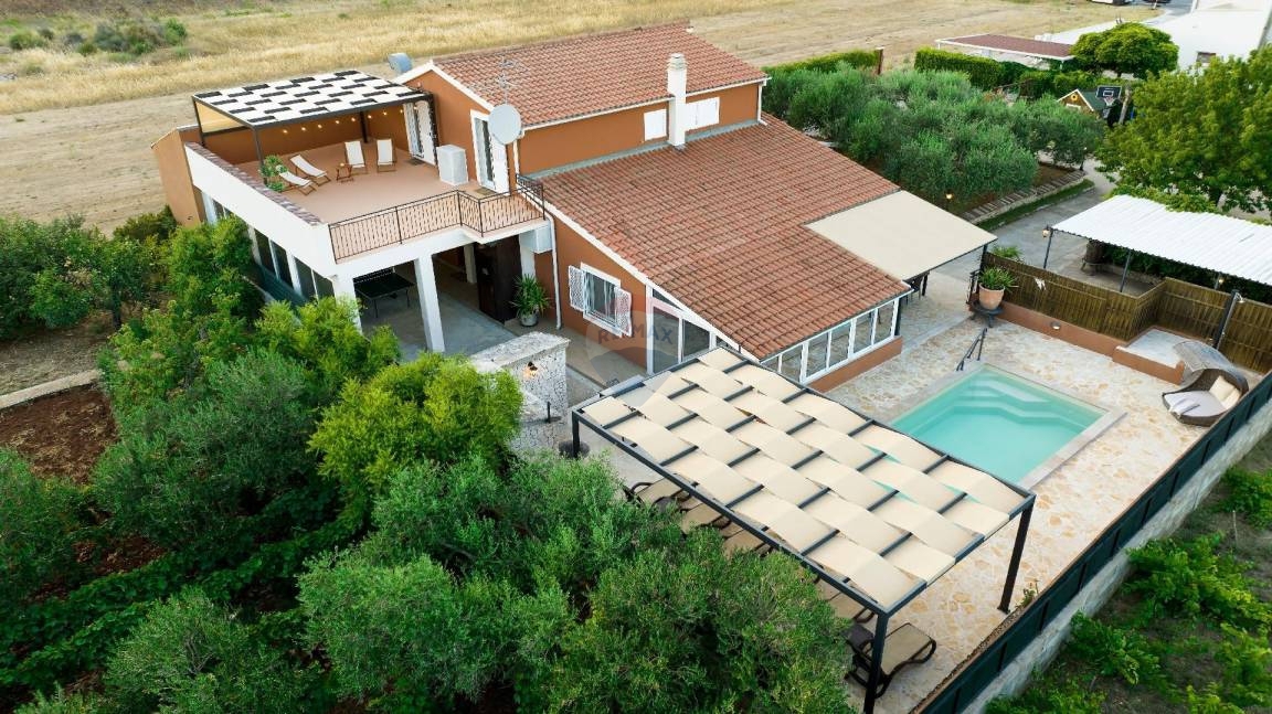 Hiša Dubrava Kod Šibenika, Šibenik - Okolica, 369,84m2