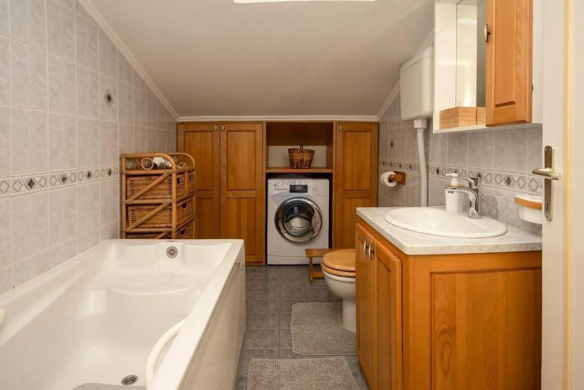 Hiša Dubrava Kod Šibenika, Šibenik - Okolica, 369,84m2