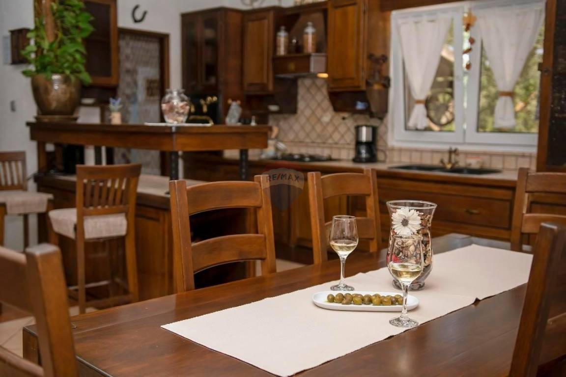 Hiša Dubrava Kod Šibenika, Šibenik - Okolica, 369,84m2