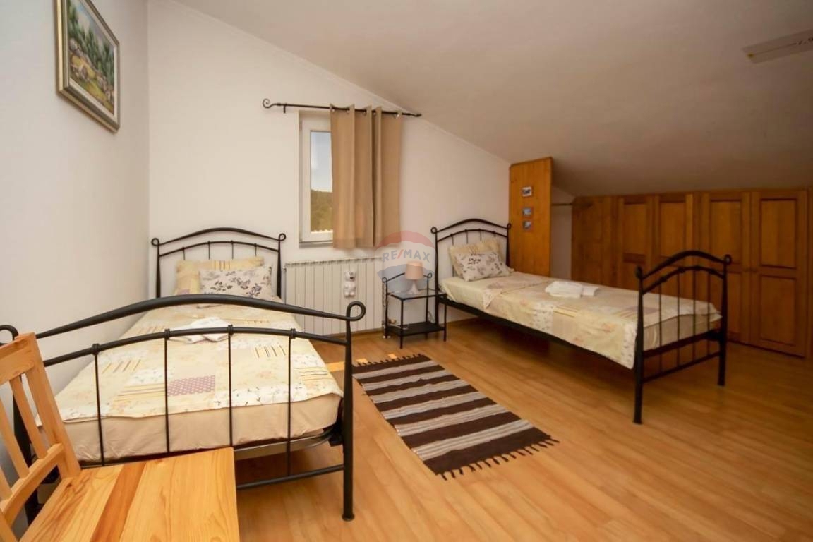 Hiša Dubrava Kod Šibenika, Šibenik - Okolica, 369,84m2