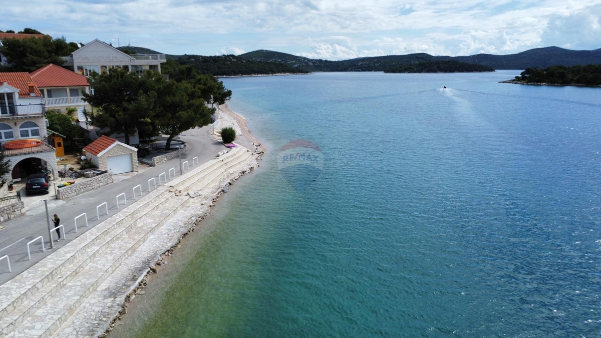 Stanovanje / Apartma Jezera, Tisno, 87,47m2
