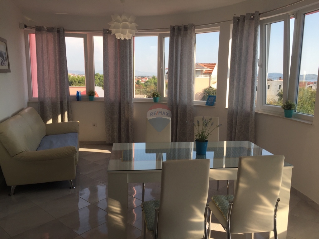 Hiša Vodice, 300m2