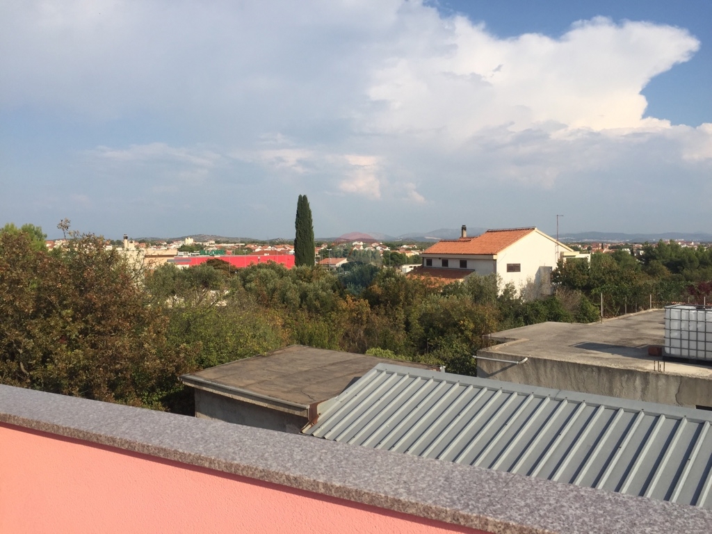 Hiša Vodice, 300m2