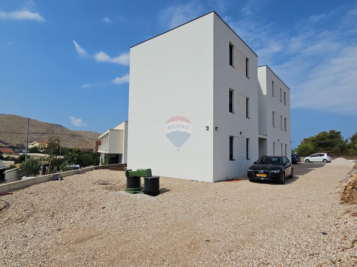 Stanovanje / Apartma Grebaštica, Šibenik - Okolica, 68,89m2