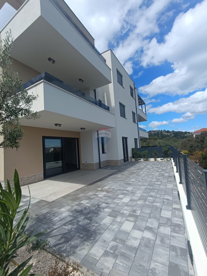 Stanovanje / Apartma Murter, 81,78m2