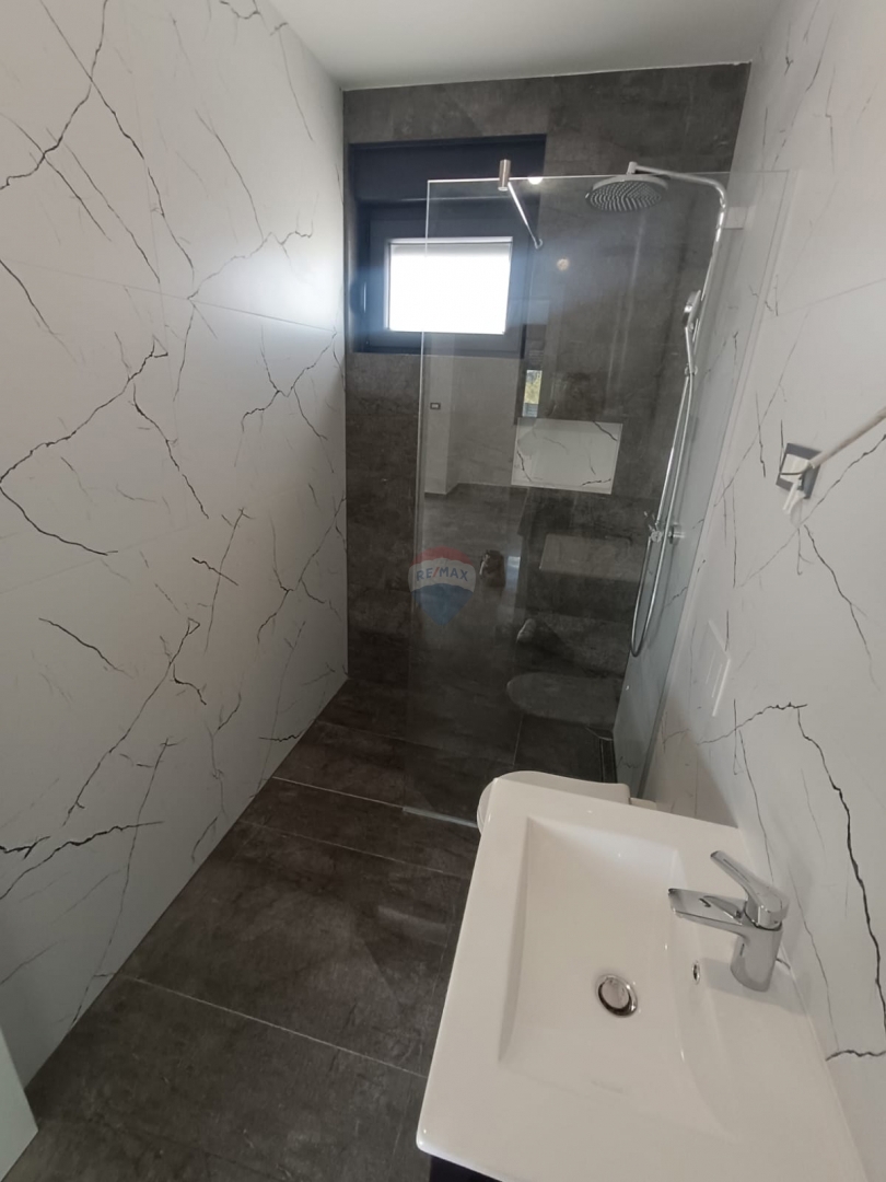 Stanovanje / Apartma Murter, 81,78m2