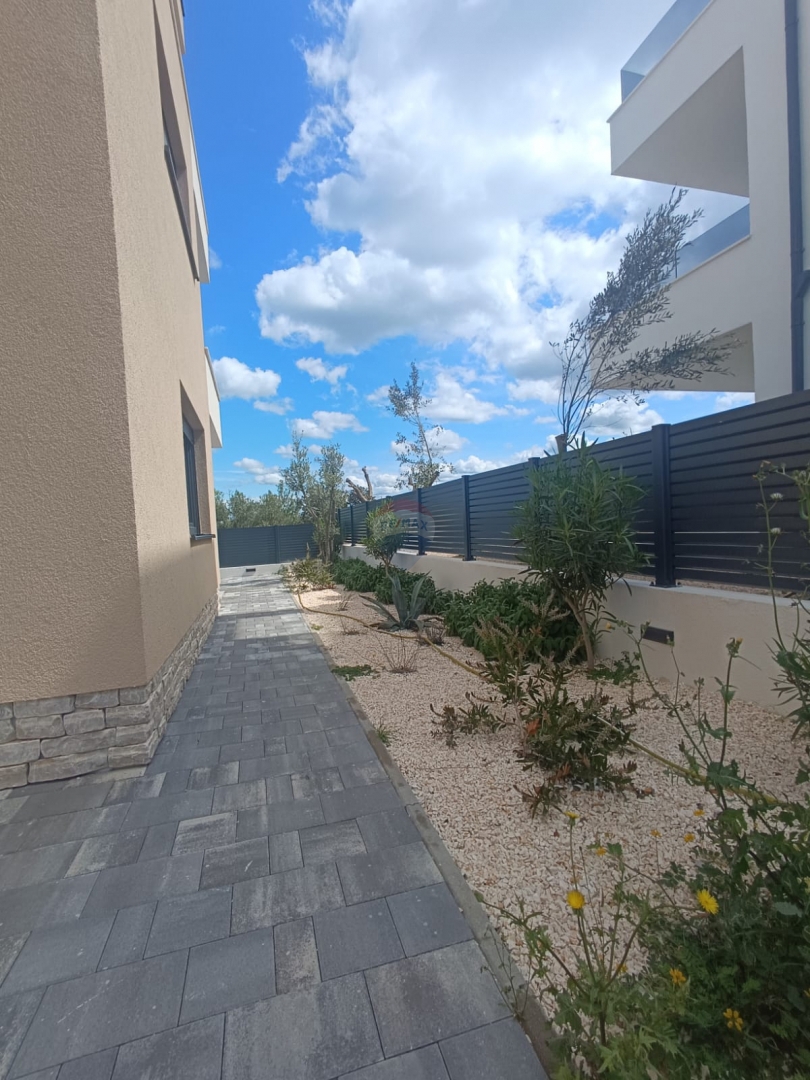Stanovanje / Apartma Murter, 81,78m2