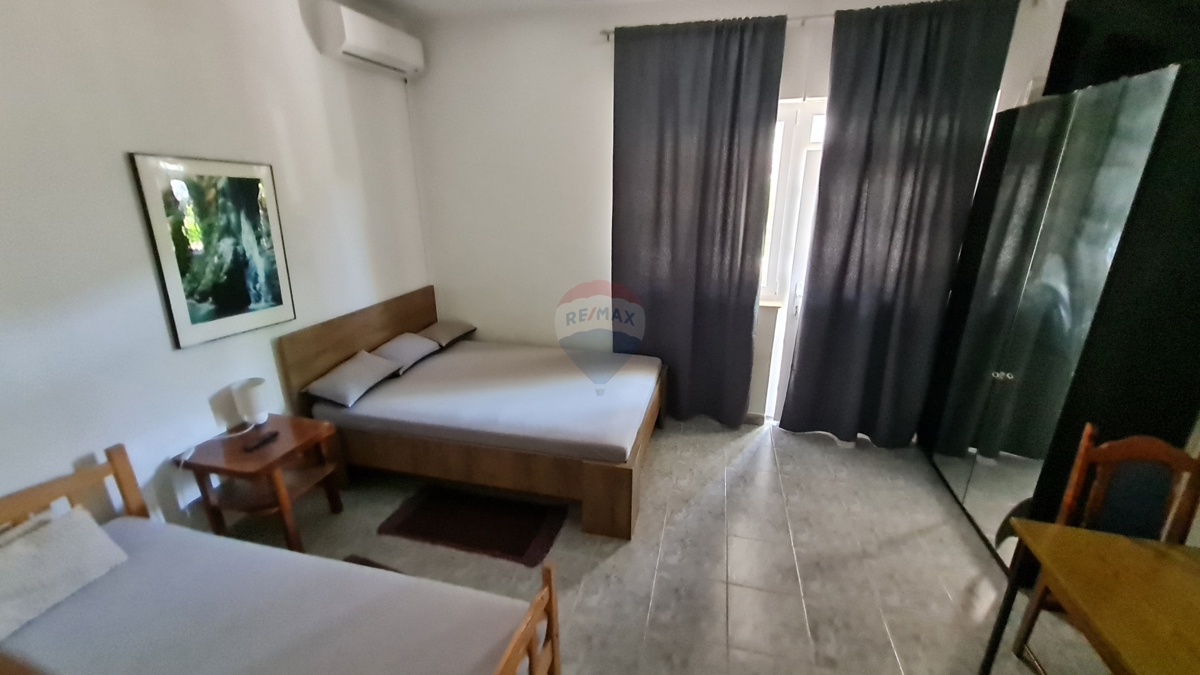 Hiša Bilice, Šibenik - Okolica, 450m2