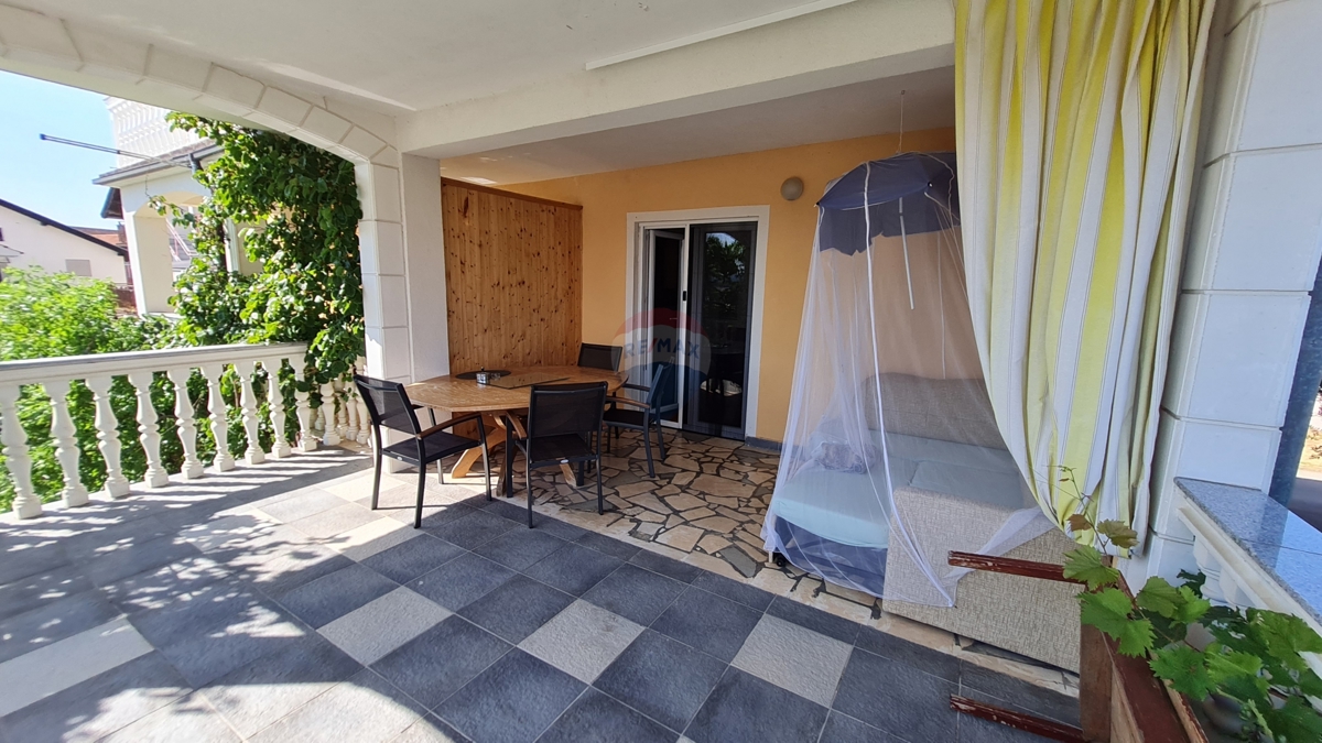 Hiša Bilice, Šibenik - Okolica, 450m2