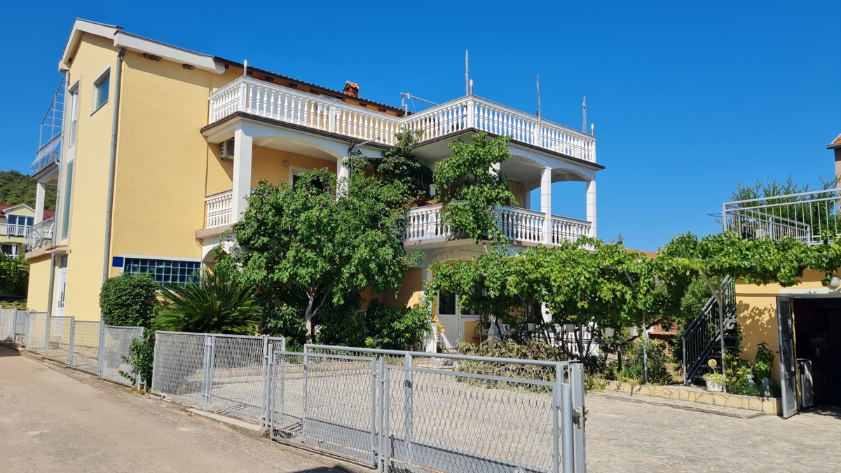 Hiša Bilice, Šibenik - Okolica, 450m2