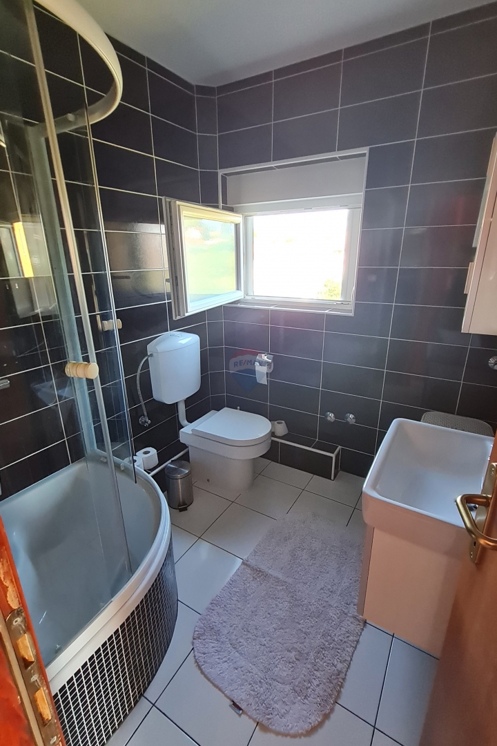 Hiša Bilice, Šibenik - Okolica, 450m2