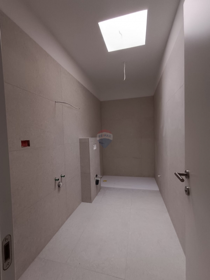 Hiša Pirovac, 201,62m2