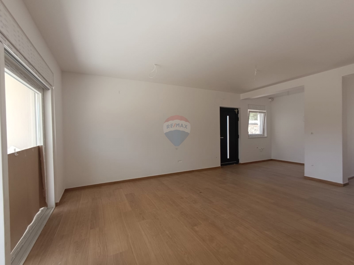 Hiša Pirovac, 201,62m2