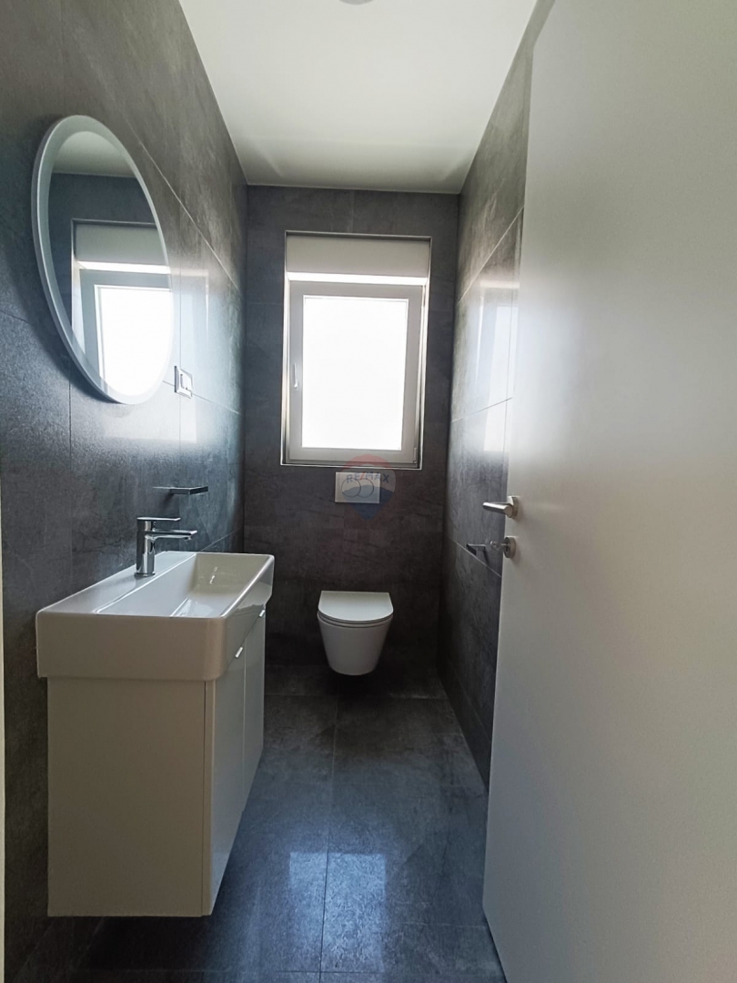 Hiša Vodice, 166m2