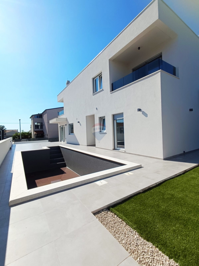 Hiša Vodice, 166m2
