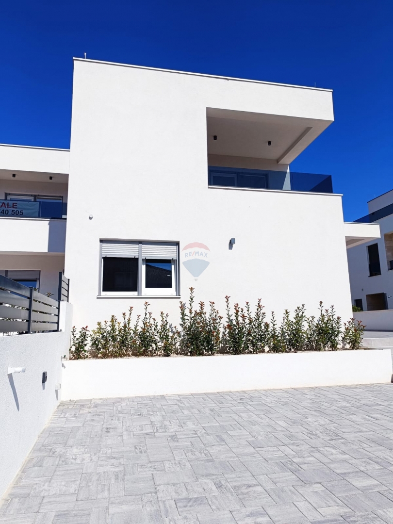 Hiša Vodice, 166m2