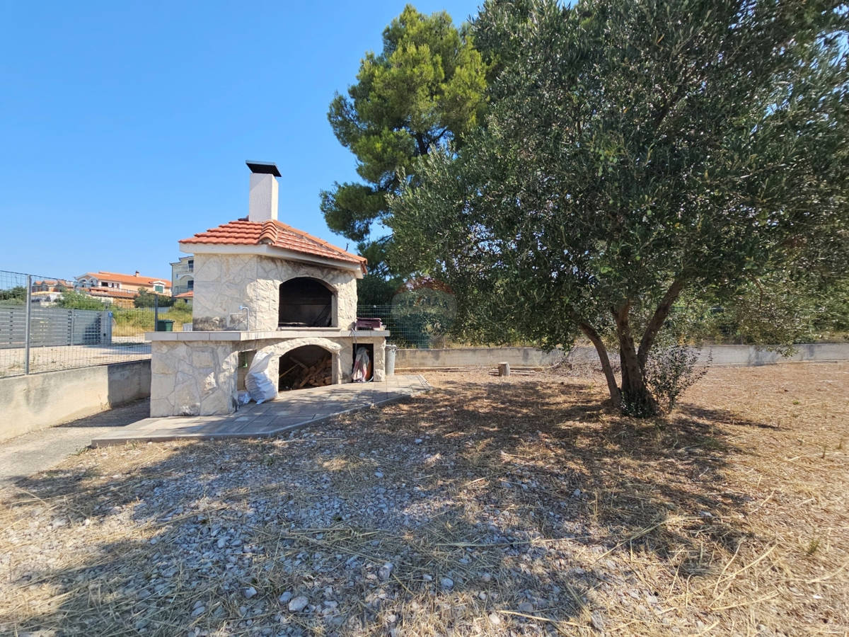 Stanovanje / Apartma Brodarica, Šibenik - Okolica, 176,92m2