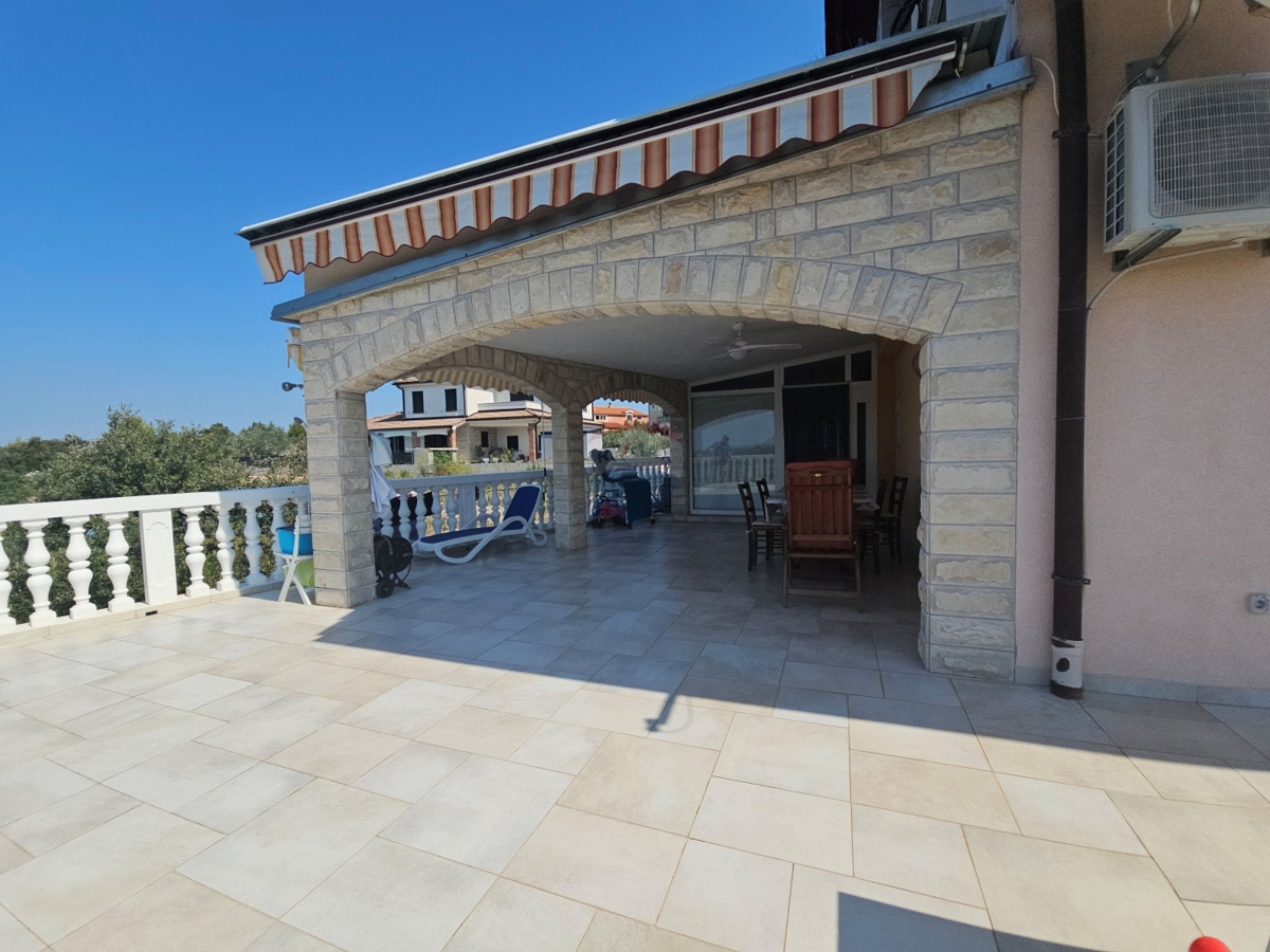 Stanovanje / Apartma Brodarica, Šibenik - Okolica, 176,92m2