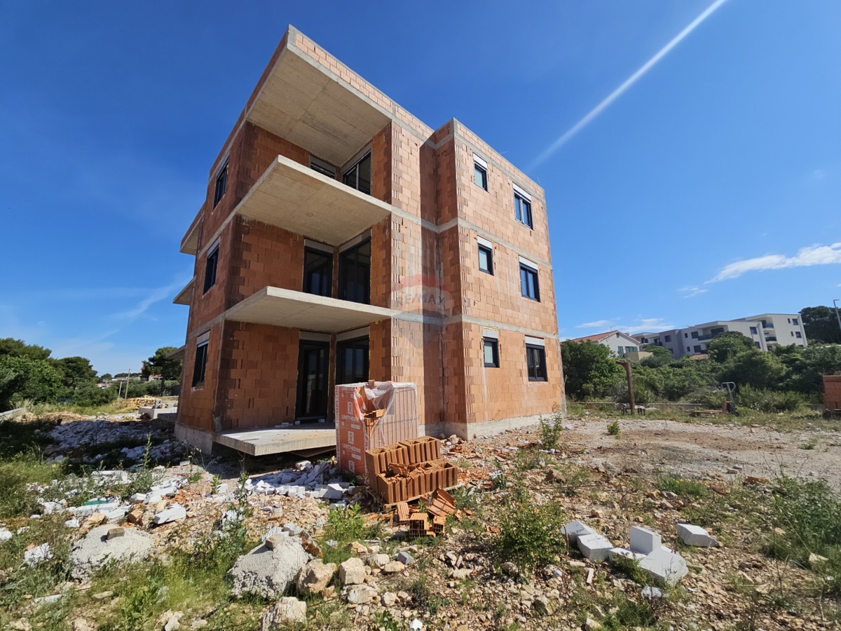 Stanovanje / Apartma Brodarica, Šibenik - Okolica, 83,42m2