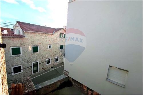 Hiša Vodice, 196m2