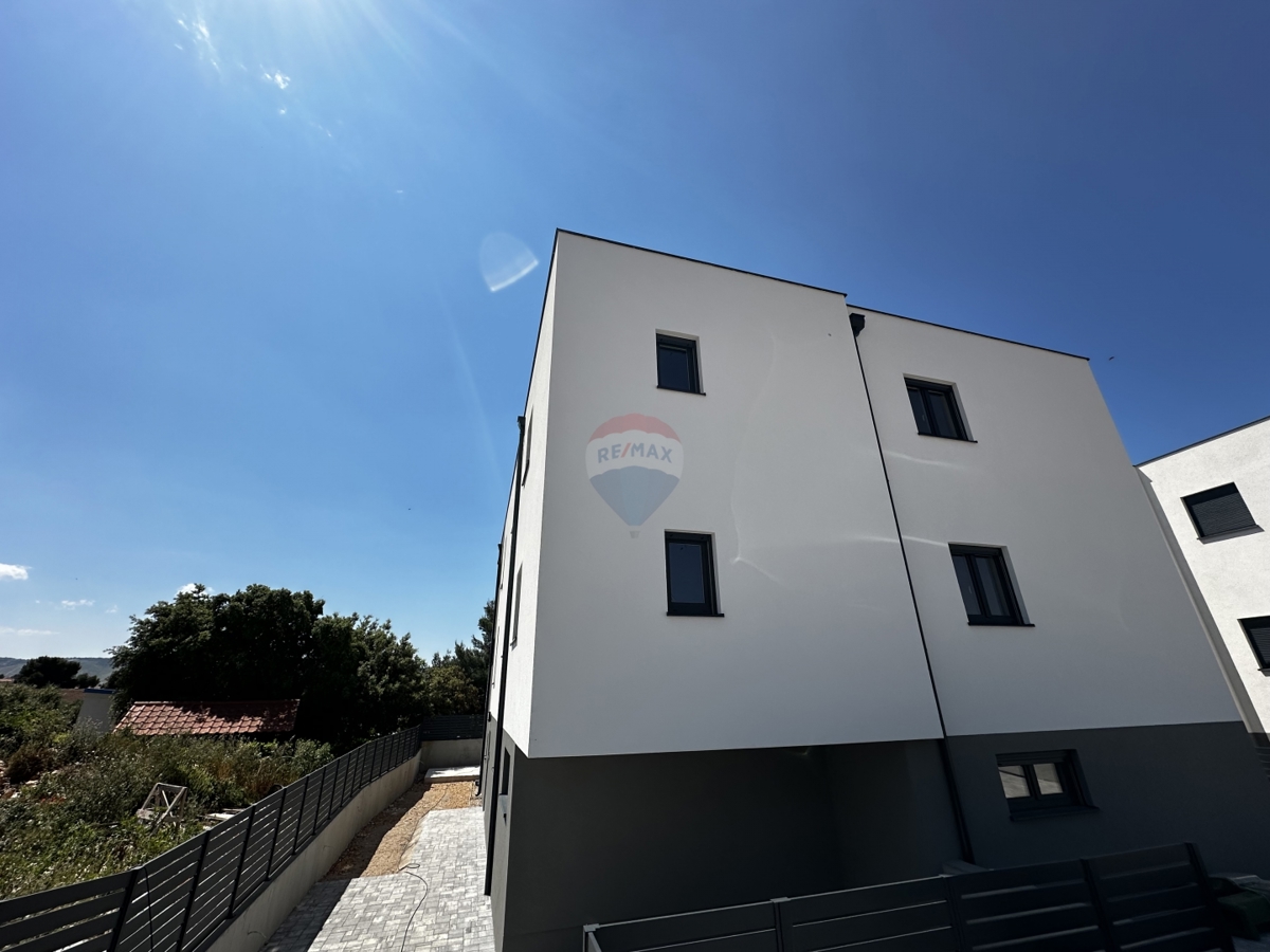 Žaborić, Šibenik - Okolica, 83,41m2