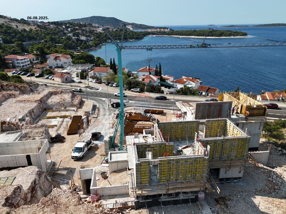 Ekskluzivna vila na odlični lokaciji s čudovitim razgledom, Primošten