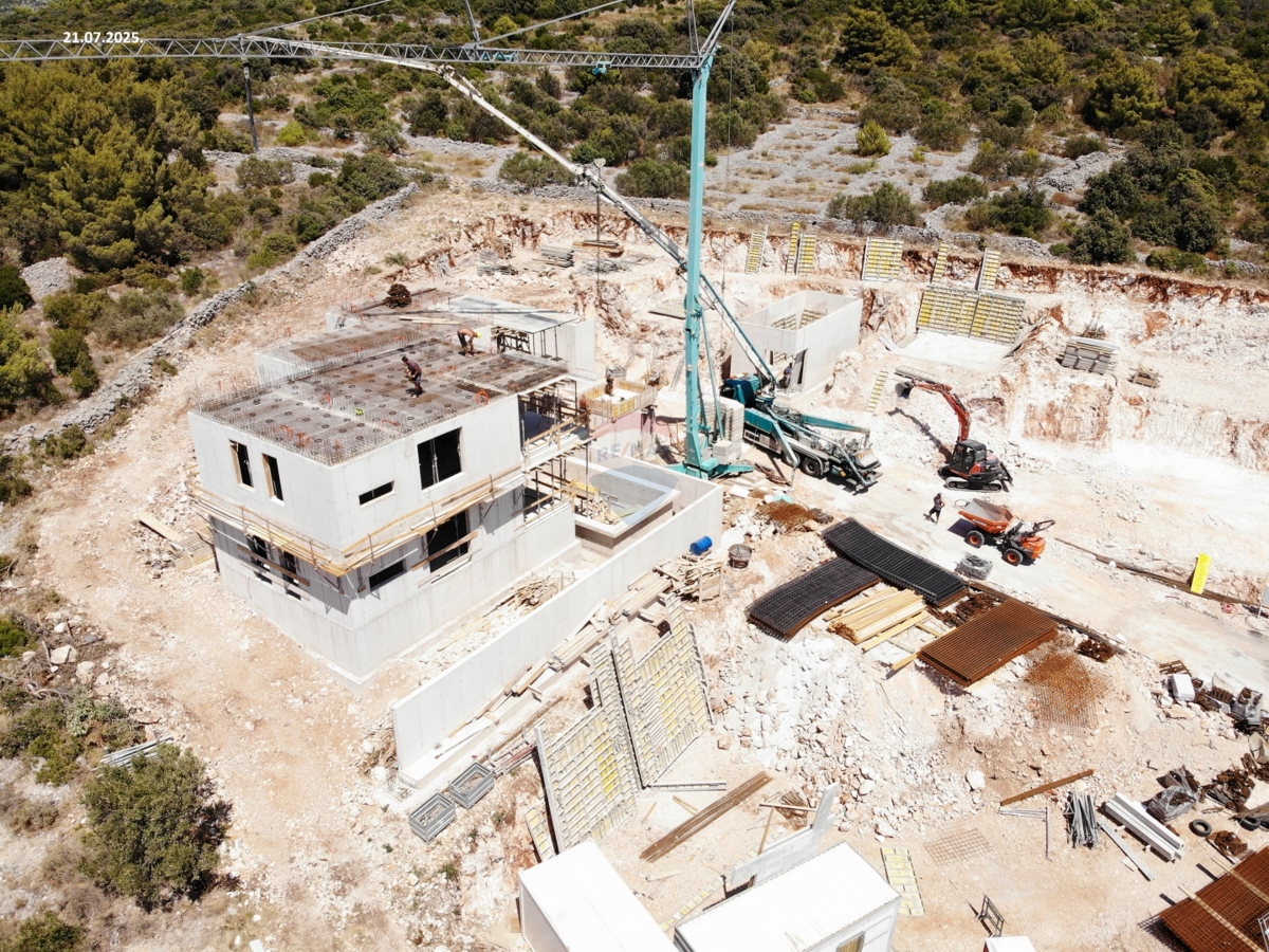 Moderna vila na odlični lokaciji z odprtim pogledom na morje - Primošten