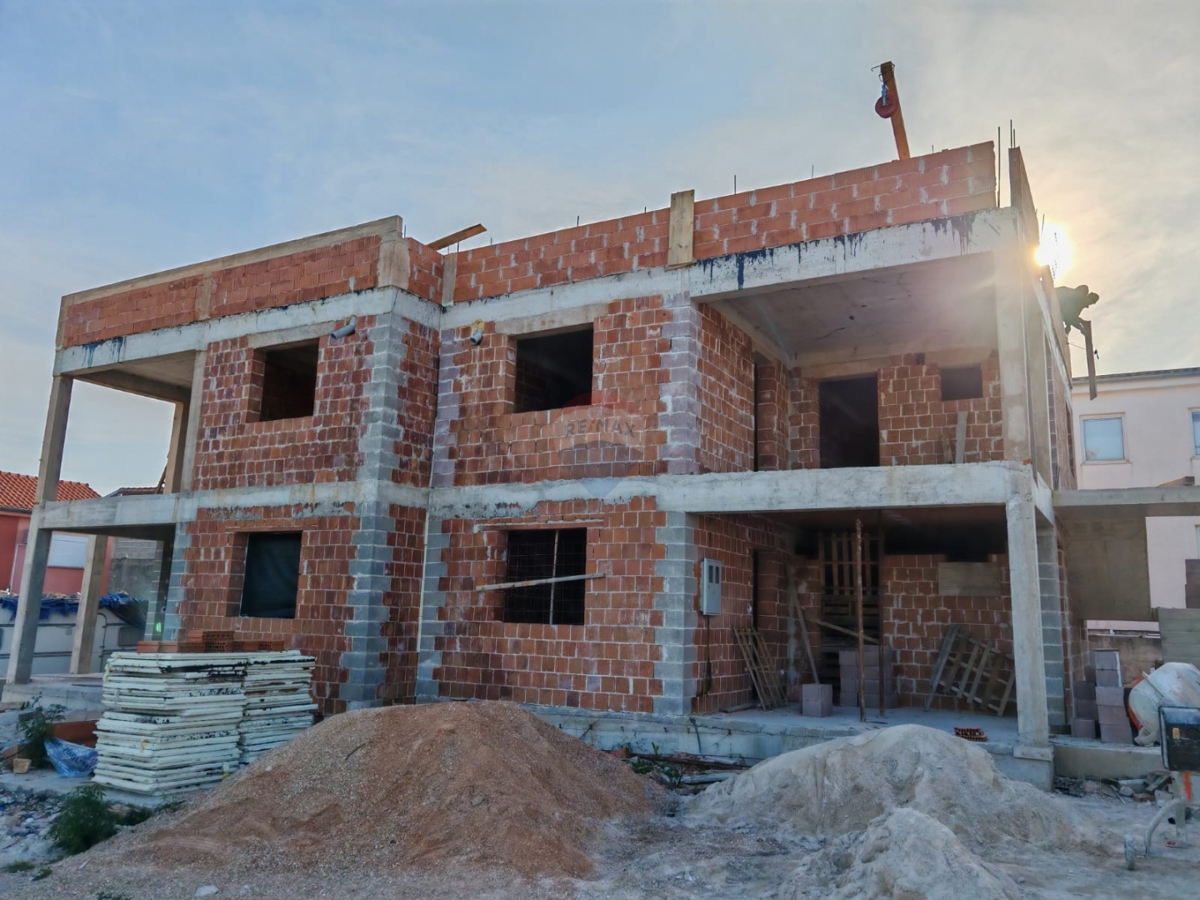 Hiša Pirovac, 150m2