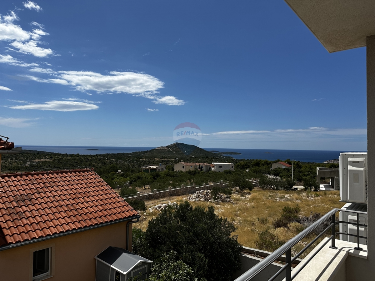 Stanovanje / Apartma Primošten, 106,90m2