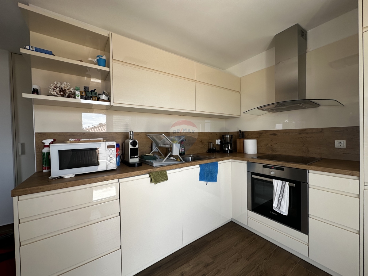 Stanovanje / Apartma Primošten, 106,90m2