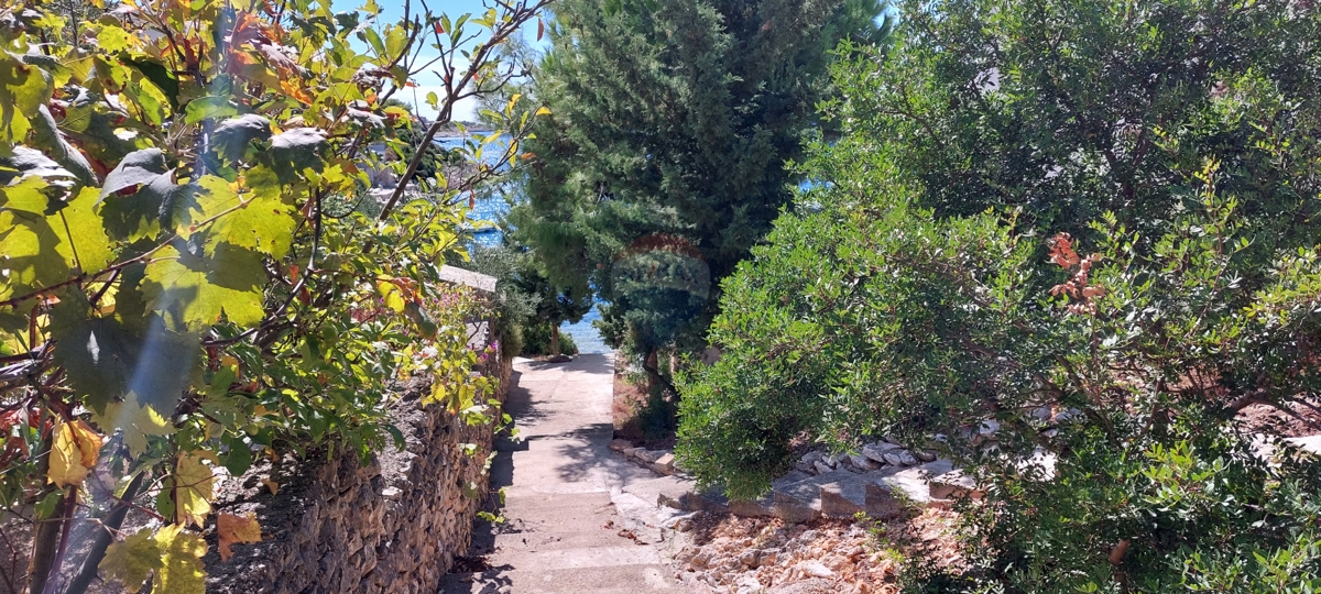 Dvosobno stanovanje z razgledom Stivašnica