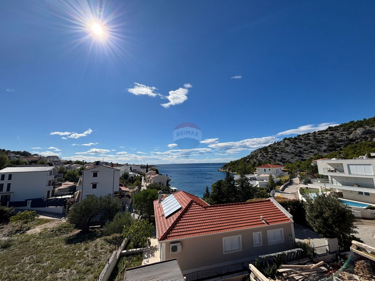 Dvosobno stanovanje z razgledom Stivašnica