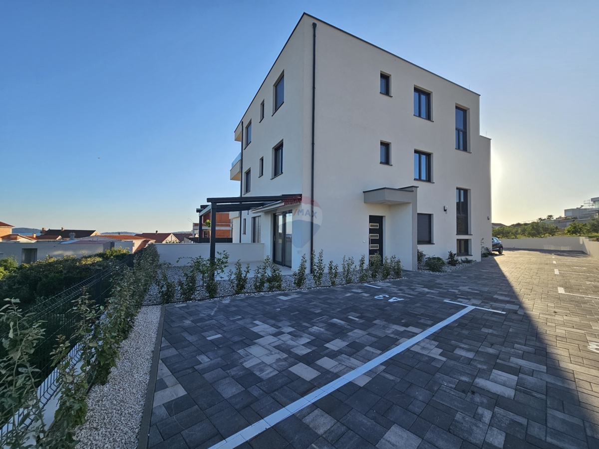 Brodarica, Šibenik - Okolica, 93,83m2