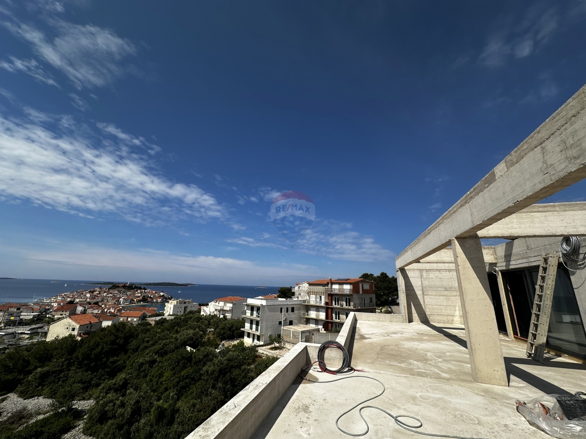Stanovanje / Apartma Primošten, 255,85m2
