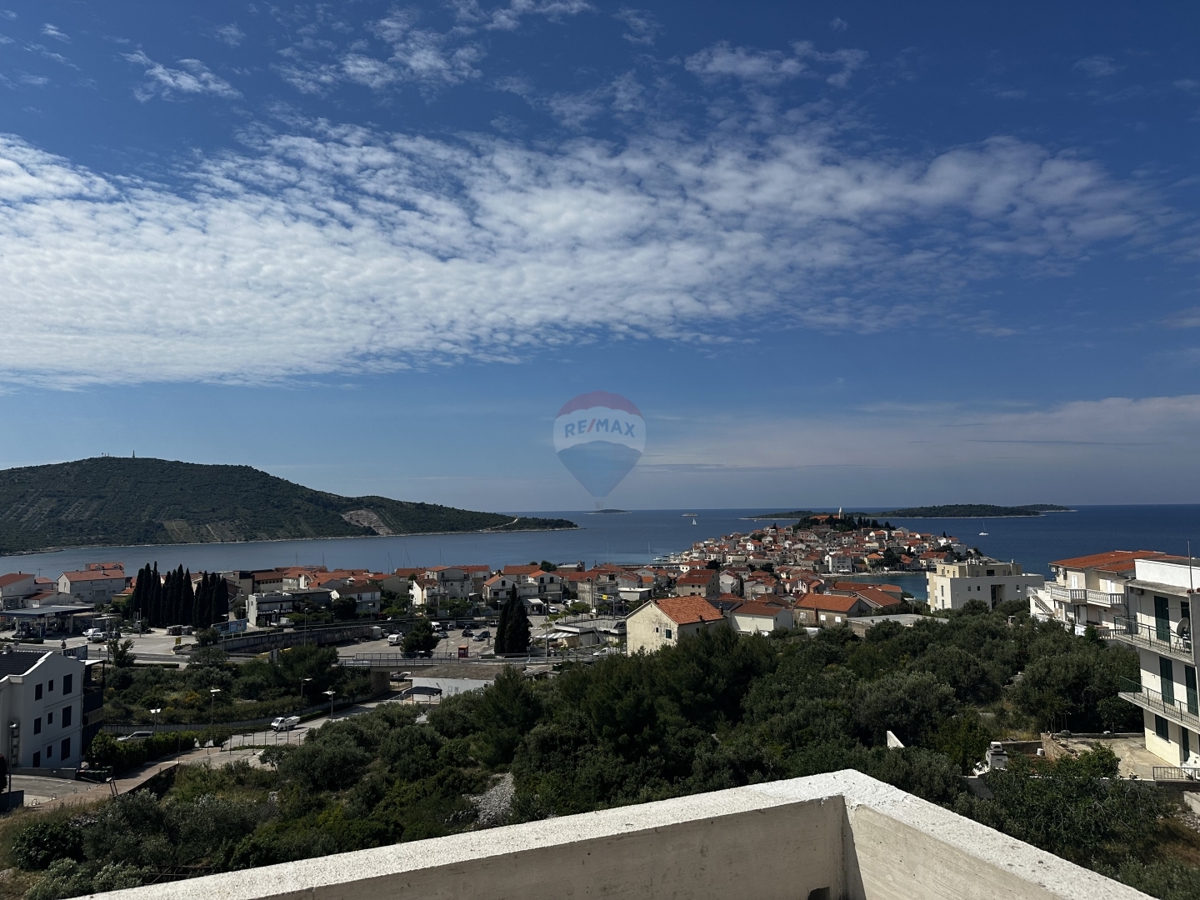 Stanovanje / Apartma Primošten, 255,85m2