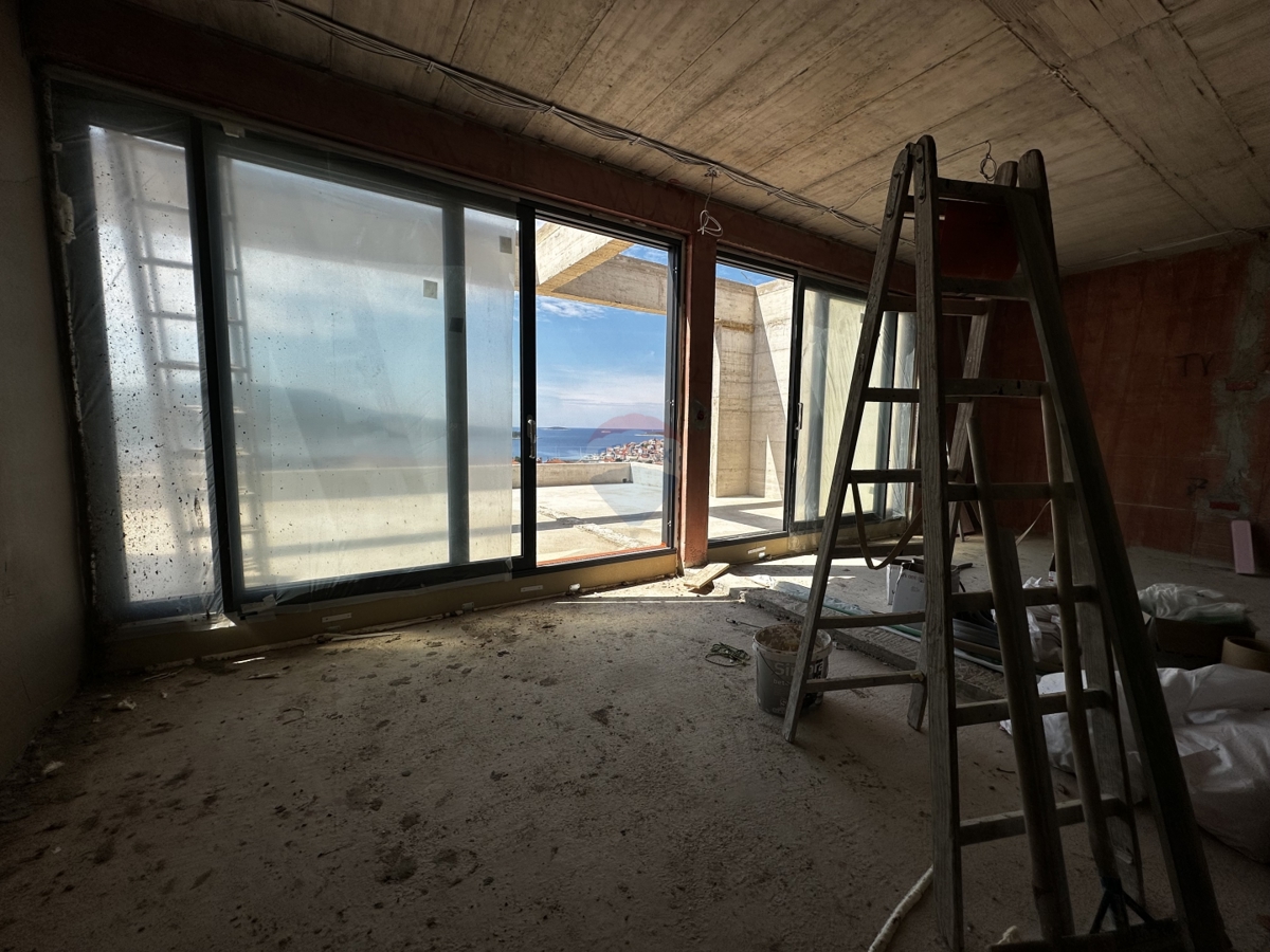 Stanovanje / Apartma Primošten, 255,85m2