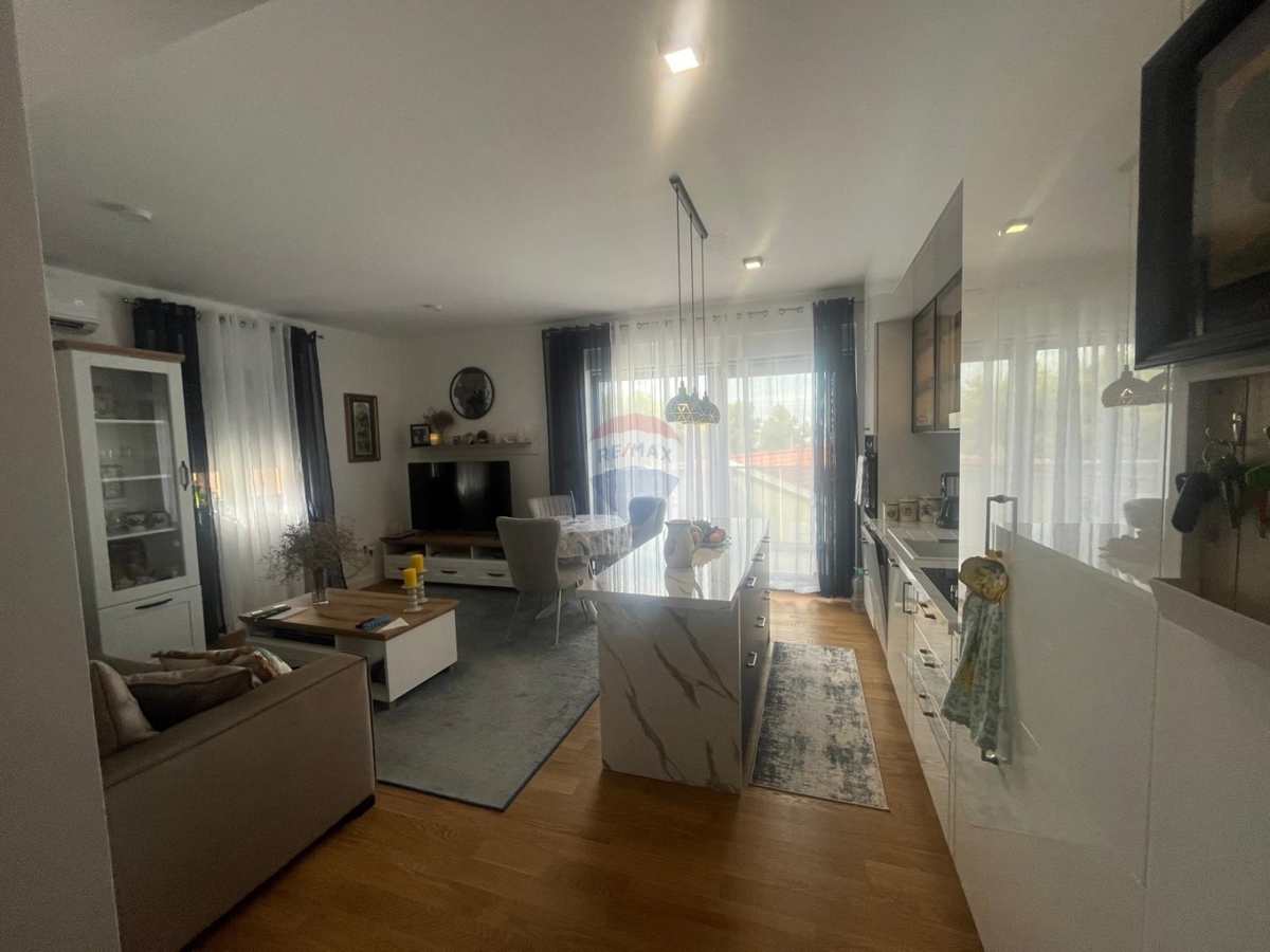 Stanovanje / Apartma Brodarica, Šibenik - Okolica, 66m2