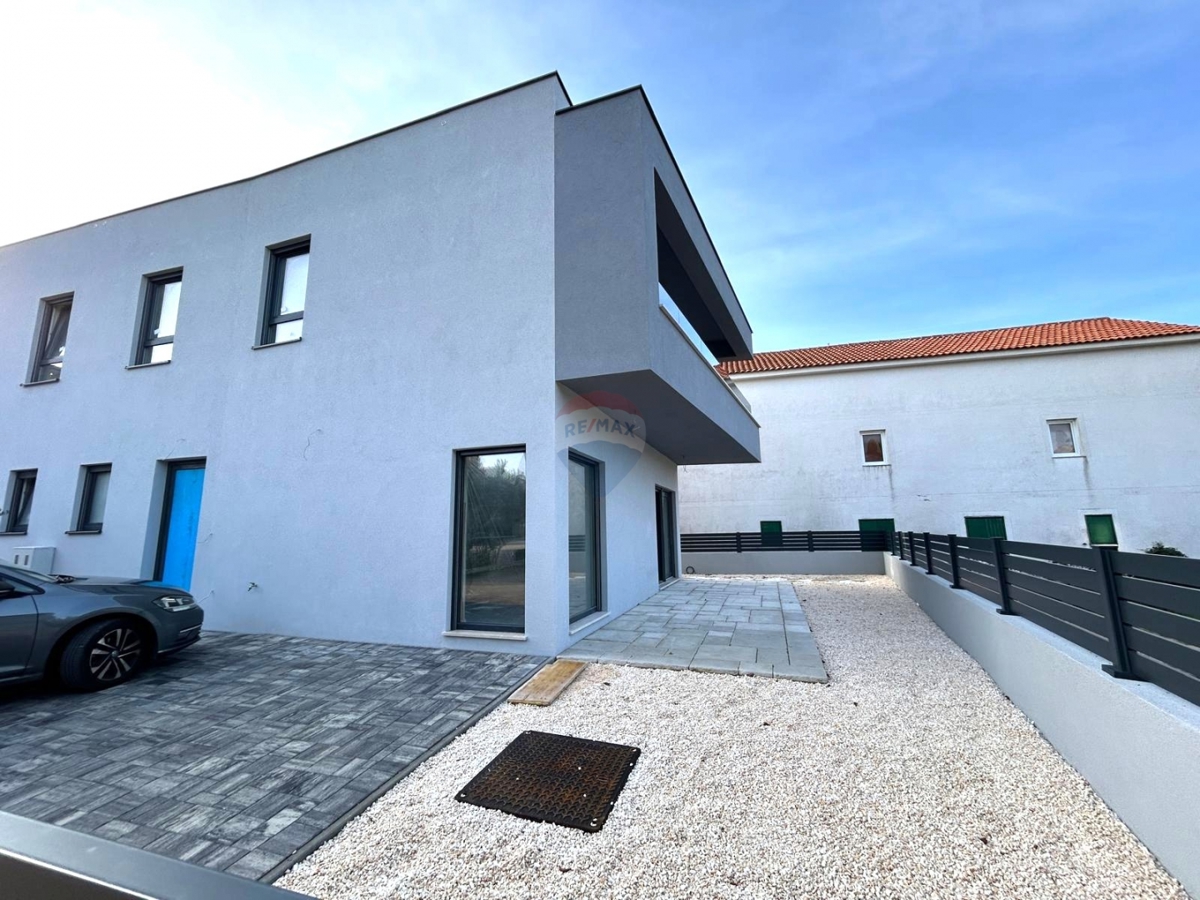 Hiša Žaborić, Šibenik - Okolica, 120m2