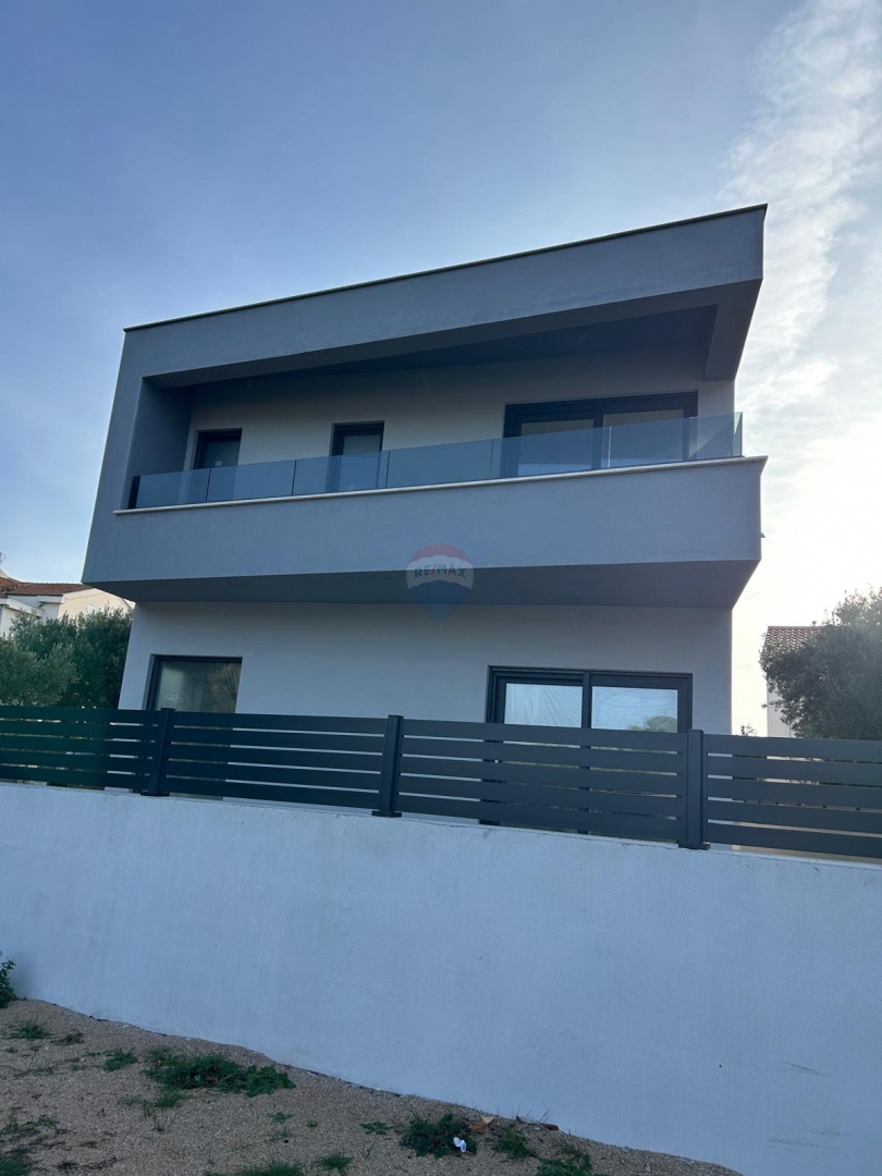 Hiša Žaborić, Šibenik - Okolica, 120m2