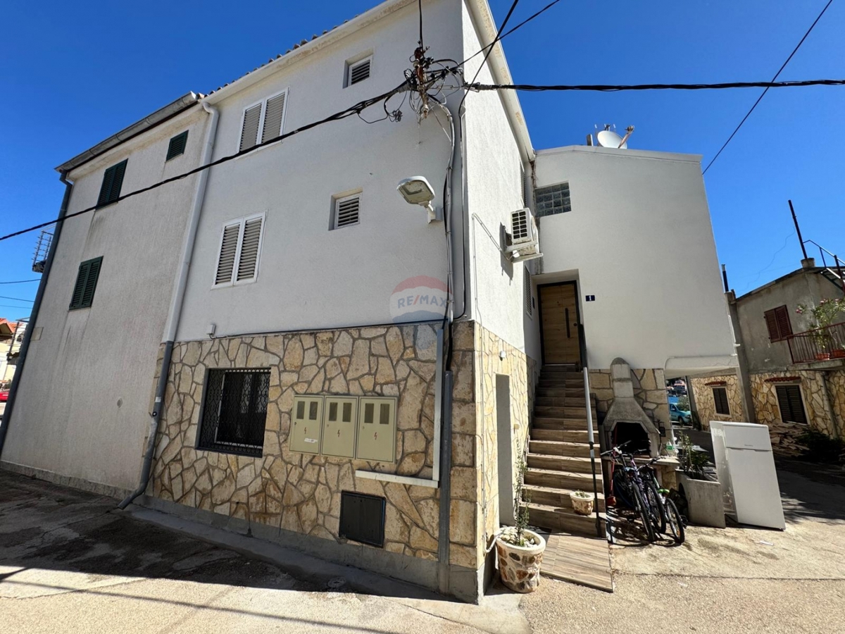 Stanovanje / Apartma Tisno, 25,18m2