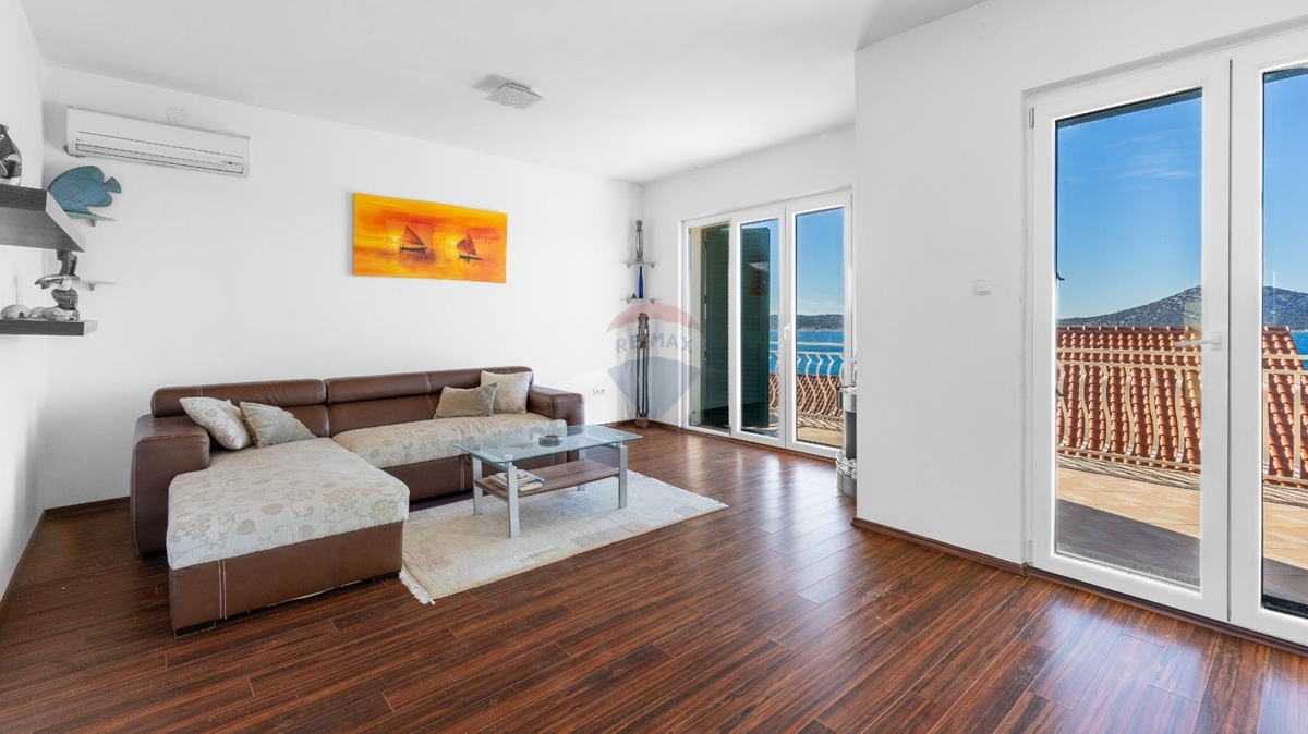 Hiša Prvić Šepurine, Vodice, 164m2