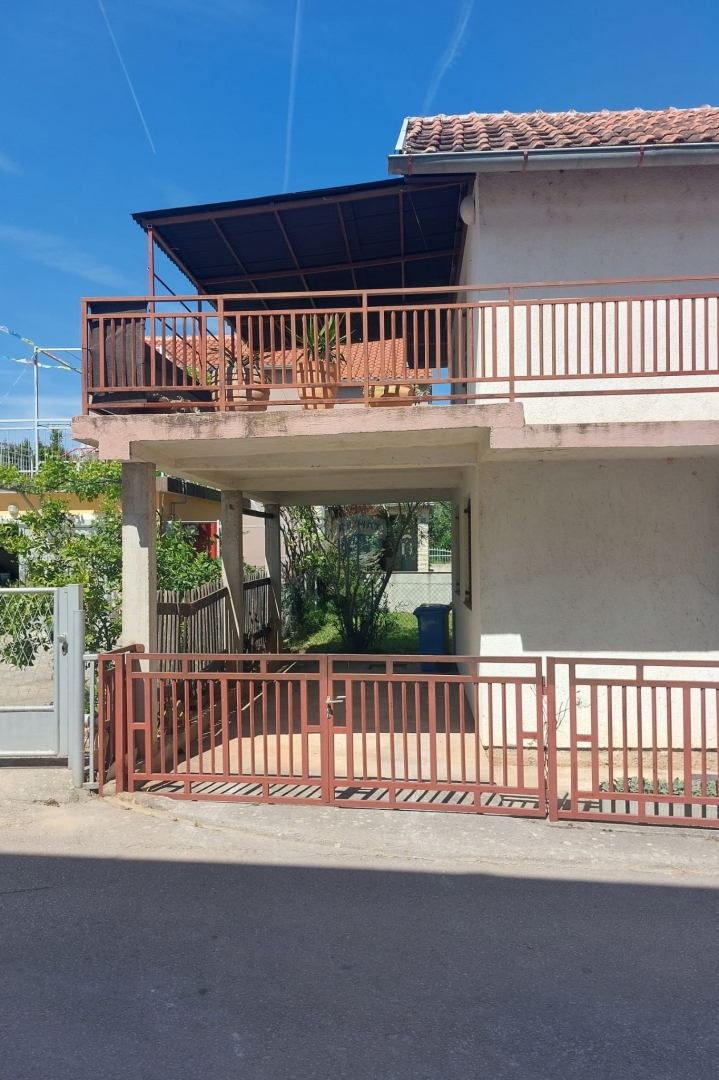 Hiša Bilice, Šibenik - Okolica, 90m2