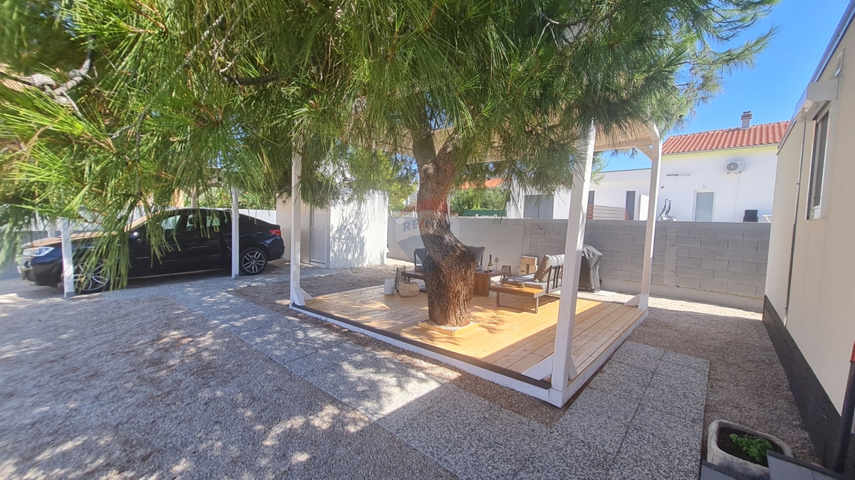Zemljišče Vodice, 606m2