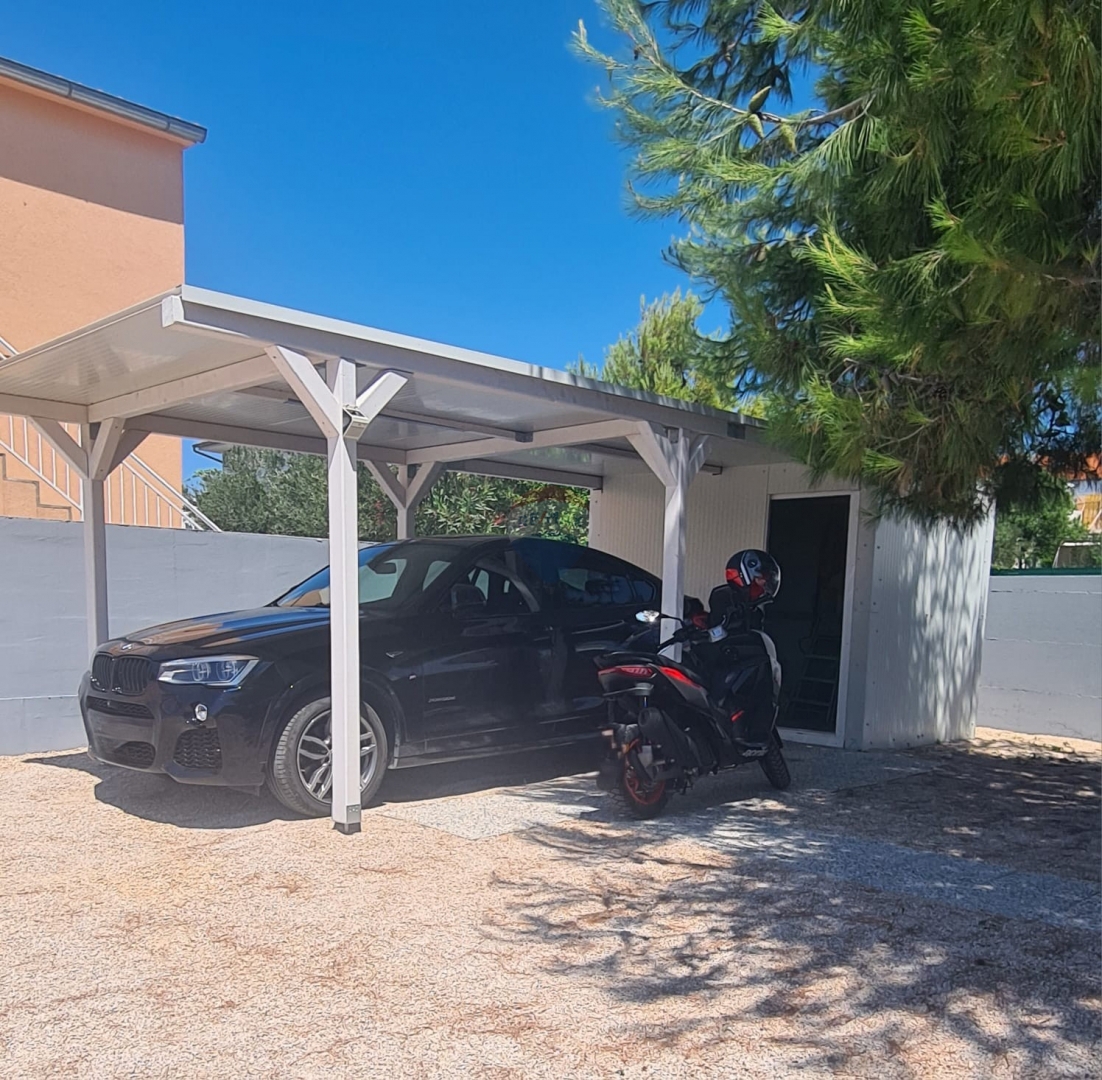 Zemljišče Vodice, 606m2